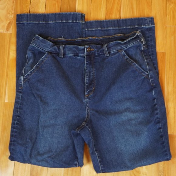 Duluth Trading Co Dark Wash Wide Leg Jeans Size 14x31 - Picture 3 of 5